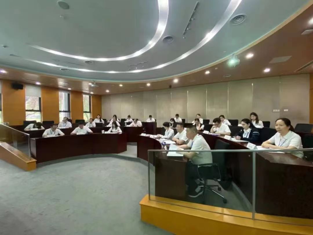 中大咨詢助力廣西環(huán)保集團(tuán)開展投資運營培訓(xùn)工作